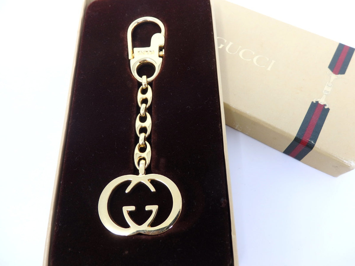 GUCCI Vintage Interlocking GG Logo Gold Keychain Key Holder Ring Charm Box Italy