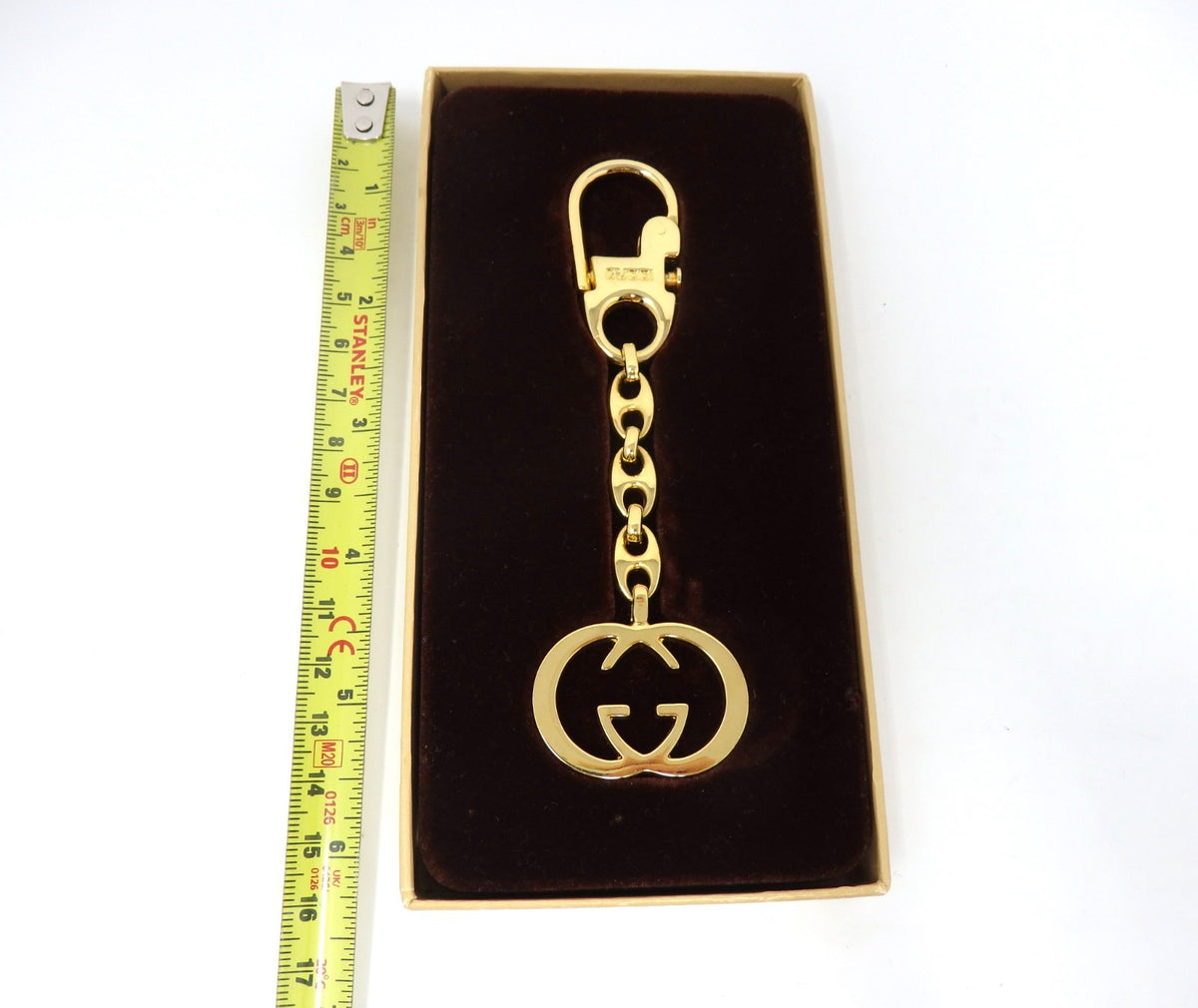 GUCCI Vintage Interlocking GG Logo Gold Keychain Key Holder Ring Charm Box Italy