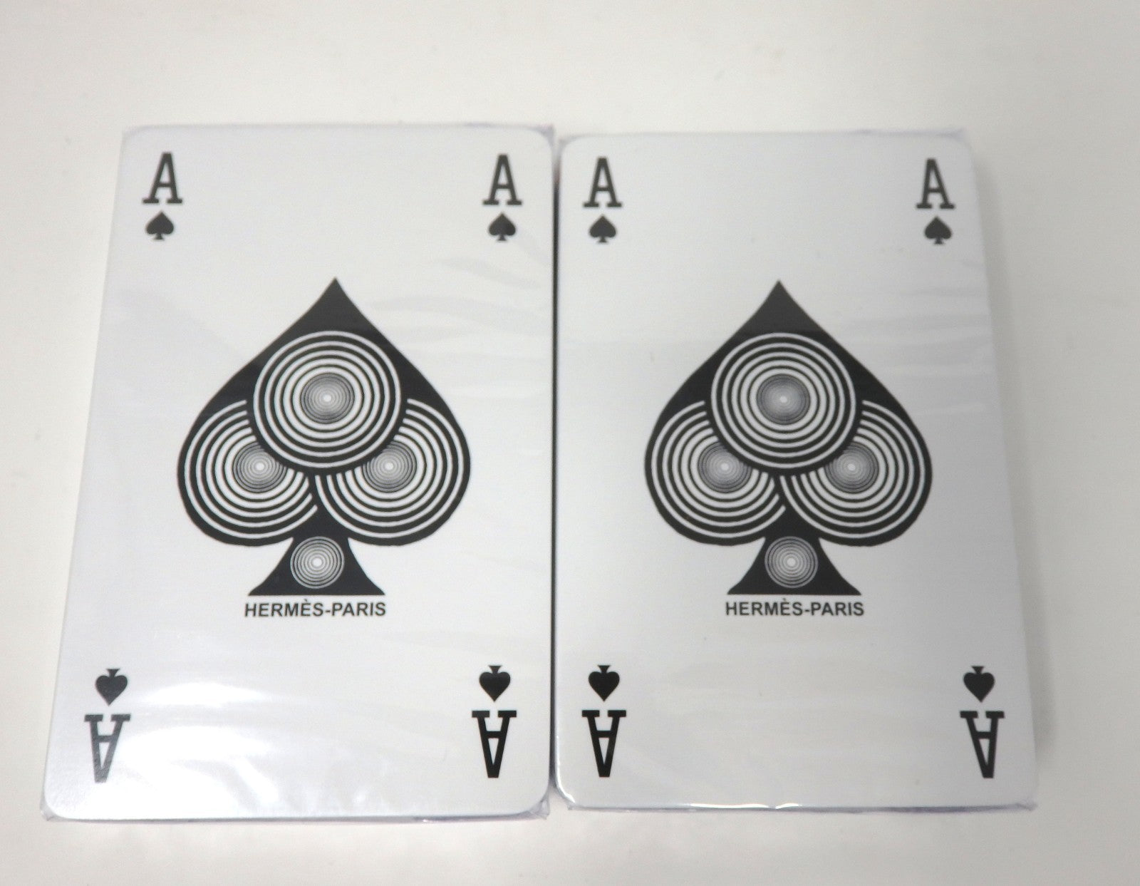 HERMES 2 Deck of Playing Cards Game Lithography Ecestor Horse Auth Sealed Gift